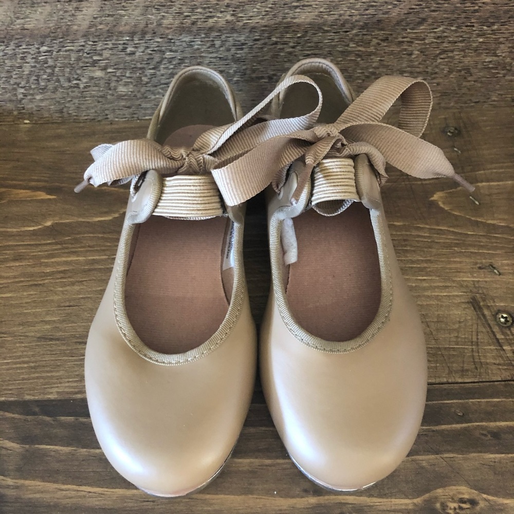 Tan tap shoes